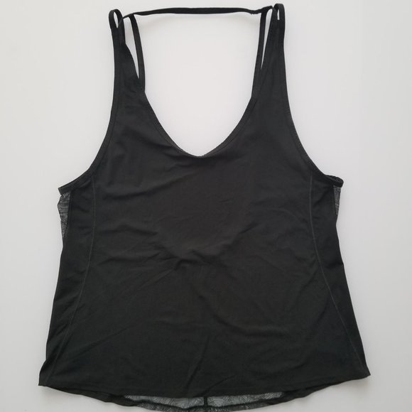 Lululemon tank top and bra - Picture 3 of 8